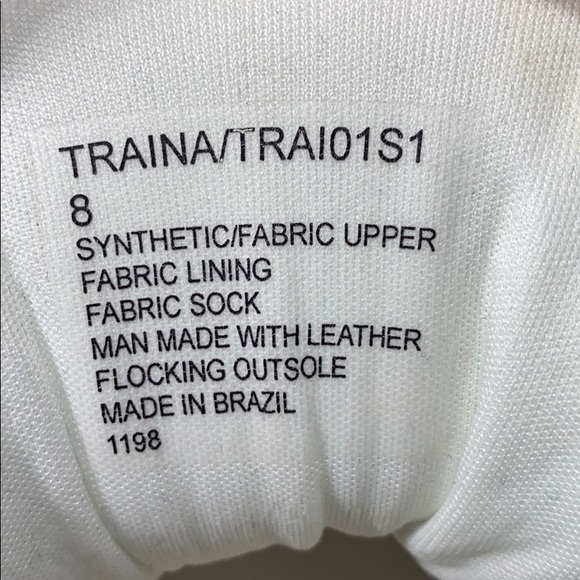 Sneakers - Picture 5 of 7